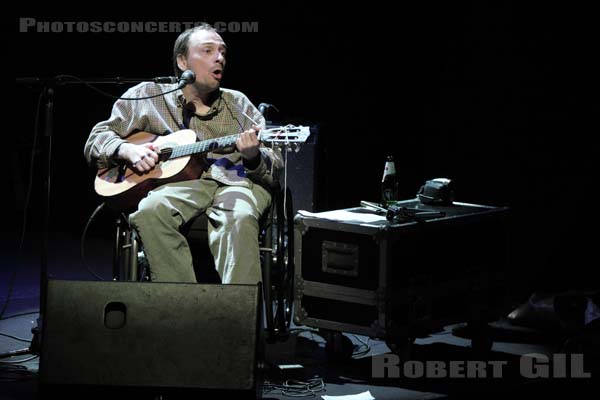 VIC CHESNUTT - 2009-03-16 - PARIS - Cafe de la Danse - 
